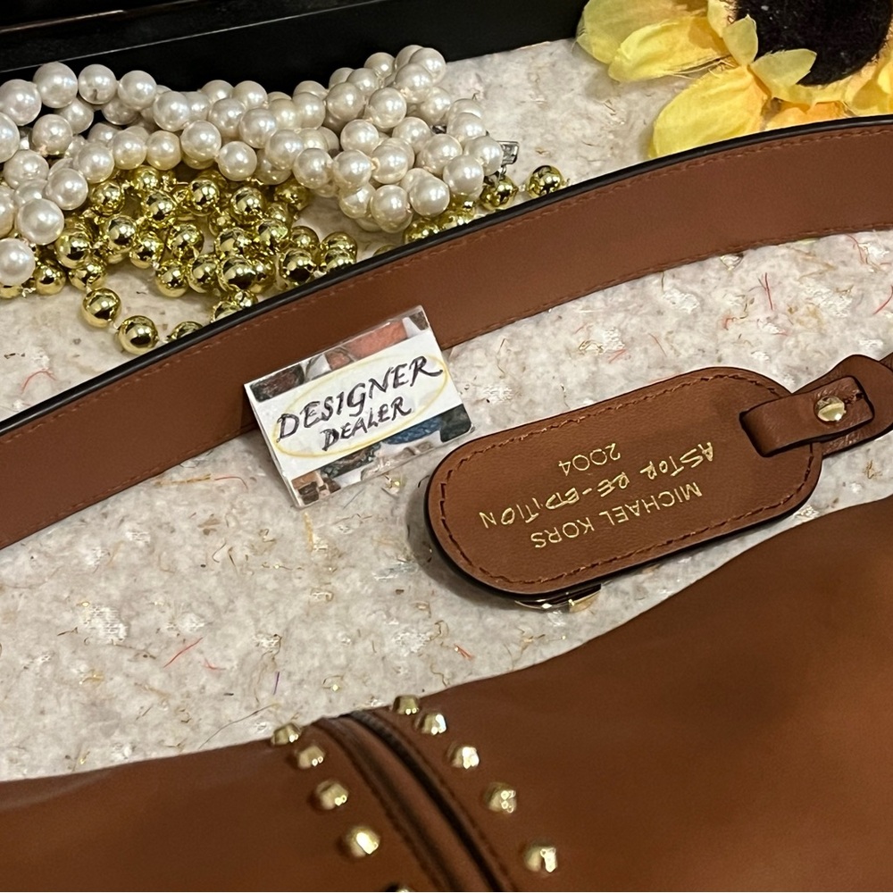 MICHAEL KORS Astor Re-Edition Leather Pouchette Bag Luggage Brown EUC! - Picture 8 of 11